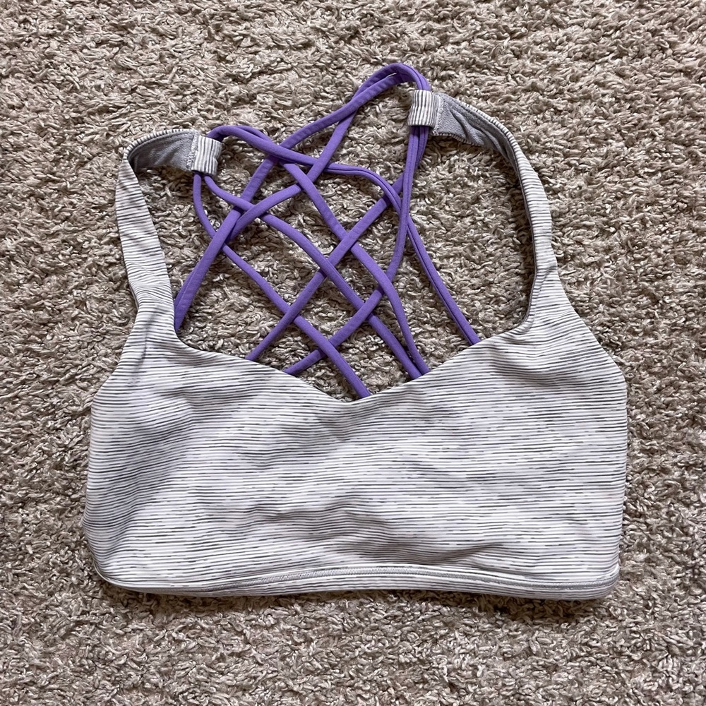 LULU LEMON SPORTS BRA LIGHT GRAY AND PURPLE